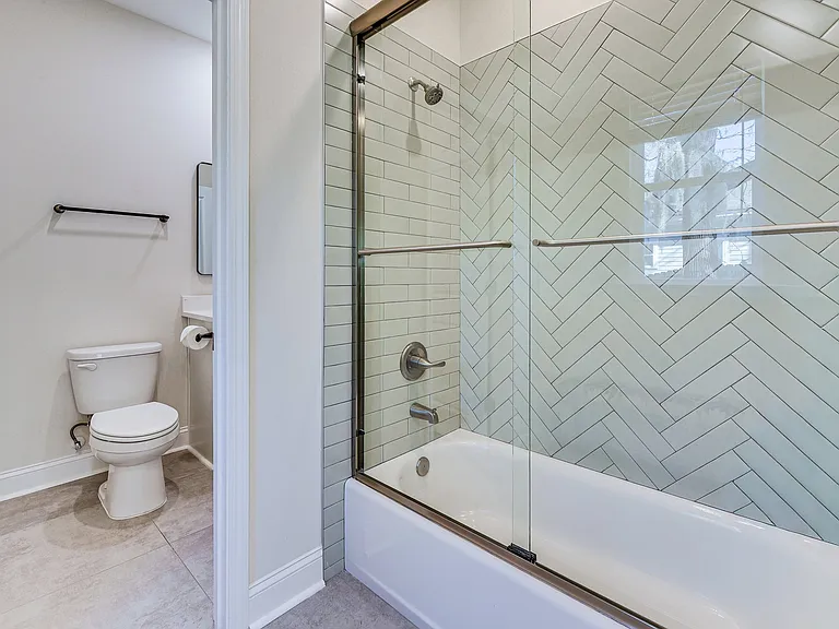 3105 Harris St — Photo 6