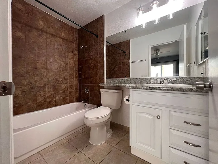 1654 Oliver Ave #5 — Photo 8