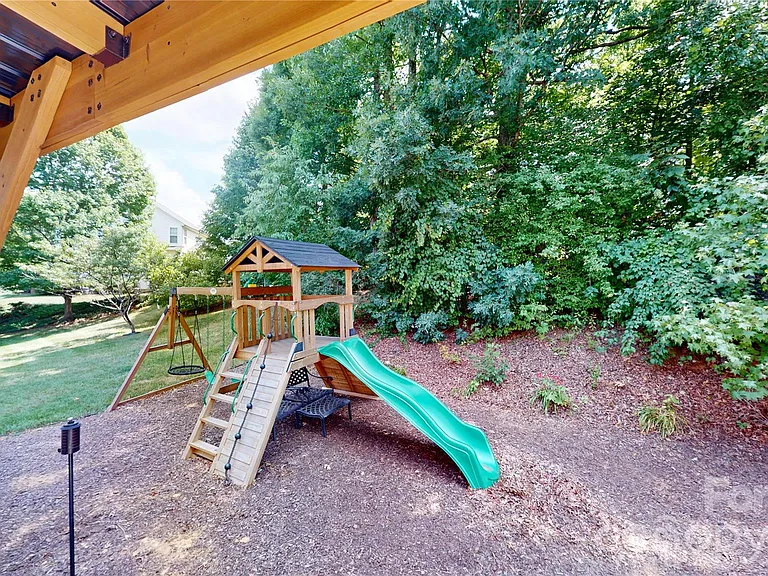 107 Stonemason Ct — Photo 37