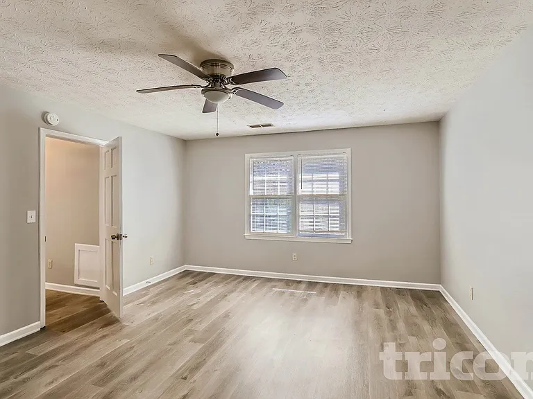 4809 Glenwhite Dr — Photo 11