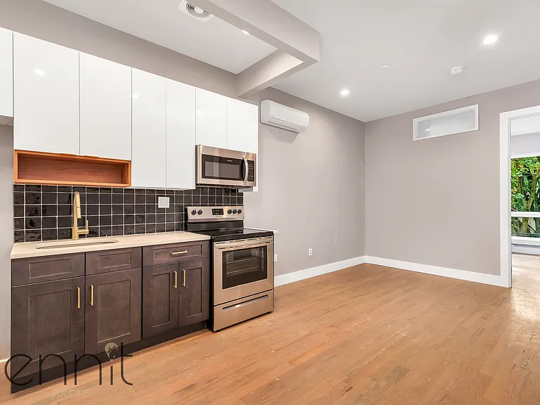 336 E 28th St #3B — Photo 4
