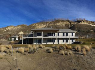 2431 N Columbia River Rd, Pasco, WA 99301