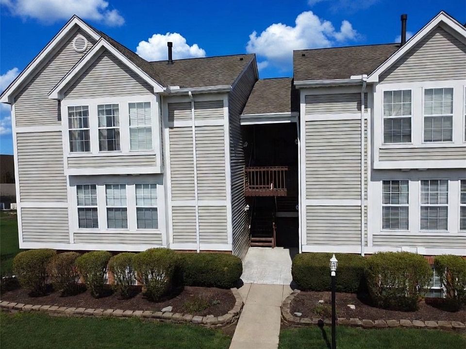 1st image of 1511 Commons Dr