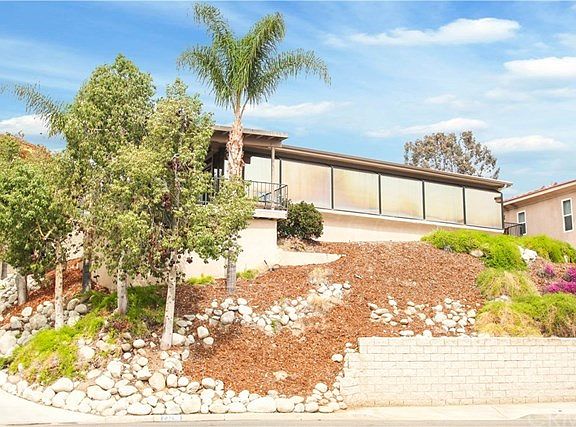 4th image of 23296 Clipper Ct