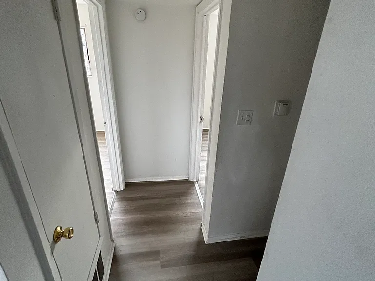 524 Vermont St NE #D — Photo 7