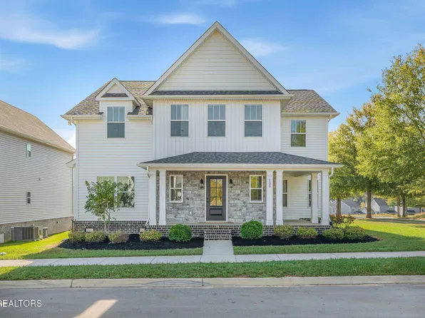 100 Roseberry St, Oak Ridge, TN 37830