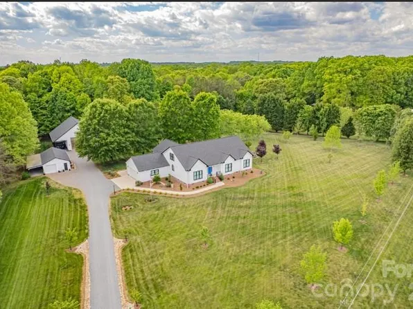 150 Bigham Ln, Statesville, NC 28677
