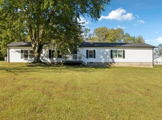 1740 Hazelwood Dr, Ashland City, TN 37015