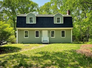 431 Perry Hill Rd, Coventry, RI 02816