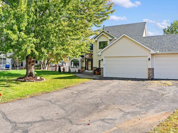 10956 Fox Hollow Cir N, Champlin, MN 55316