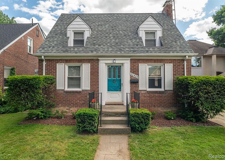 22428 Statler St, Saint Clair Shores, MI 48081 Zillow
