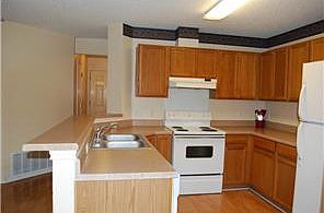 5th image of 2302 Darnell Dr