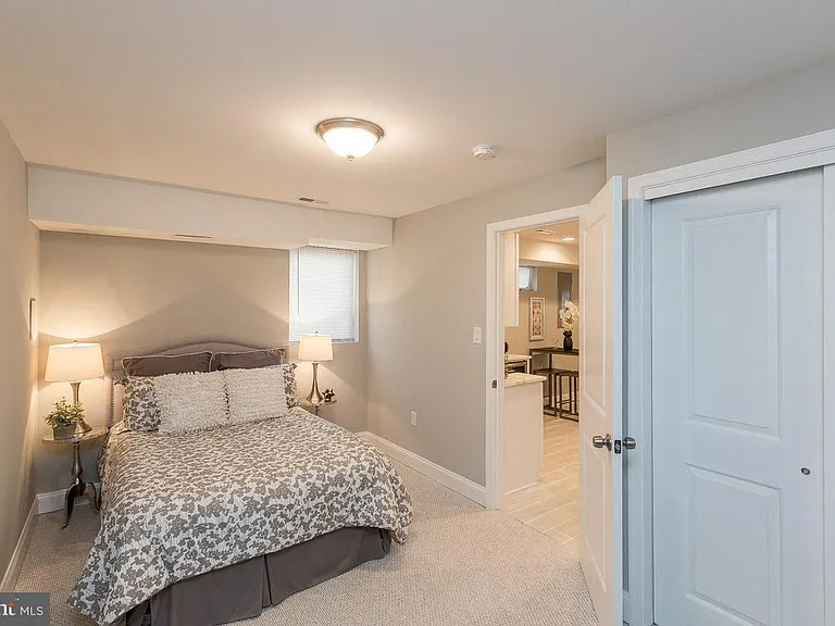 951 Jefferson St NE — Photo 22