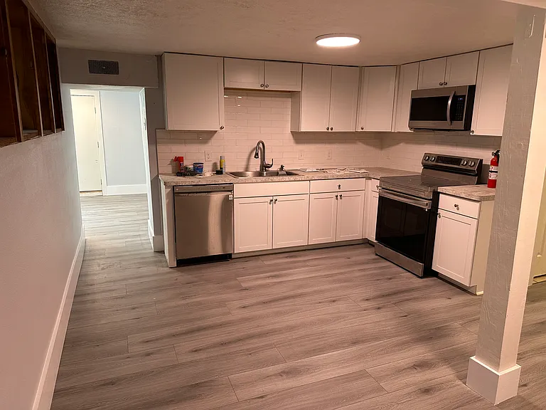 6145 W 46th Ave #B — Photo 2