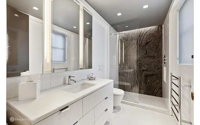 Sold by Douglas Elliman | media 22