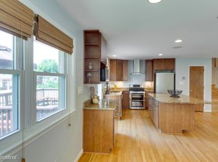 1718 Great Falls St, Mc Lean, VA 22101