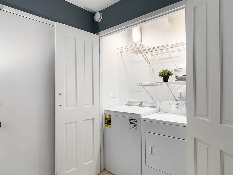 707 Harvest Rd — Photo 16