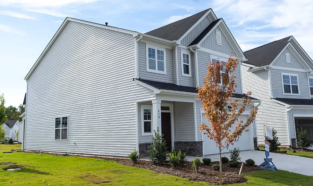 4 bed, 2243 sqft, $2,350 — Photo 2