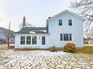 1706 Youngstown Wilson Rd, Youngstown, NY 14174