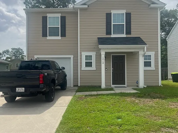 1916 Simonton Dr, Wilmington, NC 28405