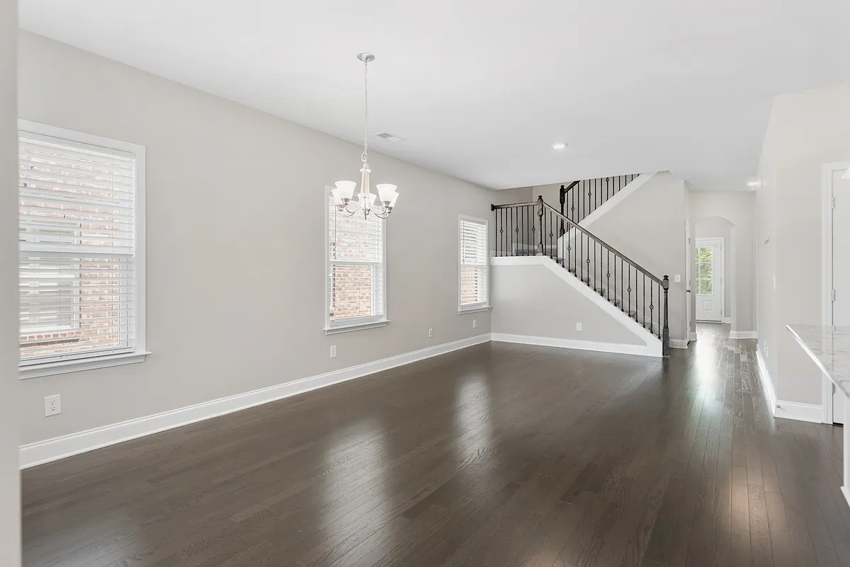 2 bed, 1880 sqft, $2,195 — Photo 3