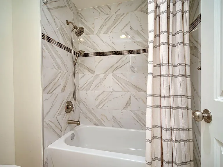18501 SE Newport Way #J238 — Photo 22