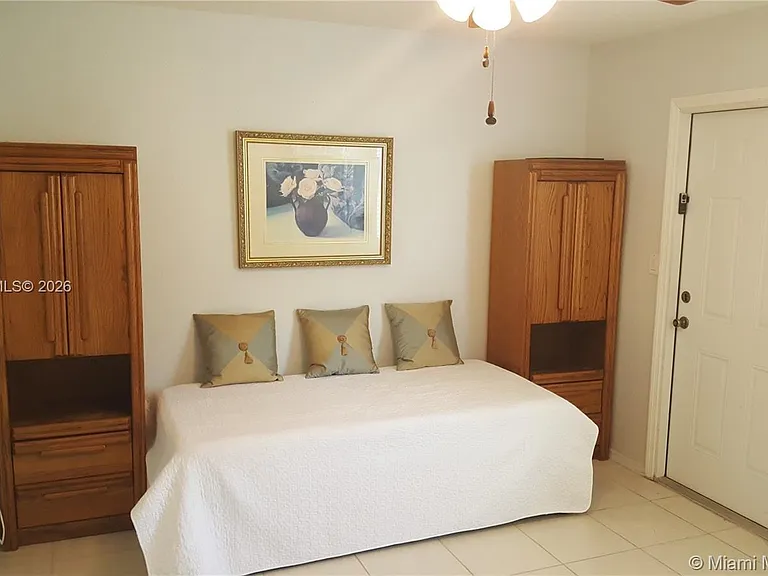 15989 SW 149th Ter #15989 — Photo 5