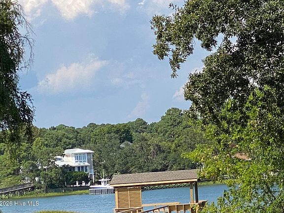 4th image of 325 Trelawney Court LOT 84