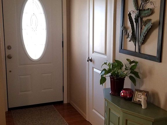 3rd image of 3808 Burkett Dr