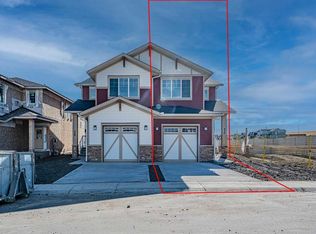 945 Bayview Hts SW, Airdrie, AB T4B5M6