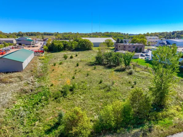 745 Sterbenz Dr, Hudson, WI 54016