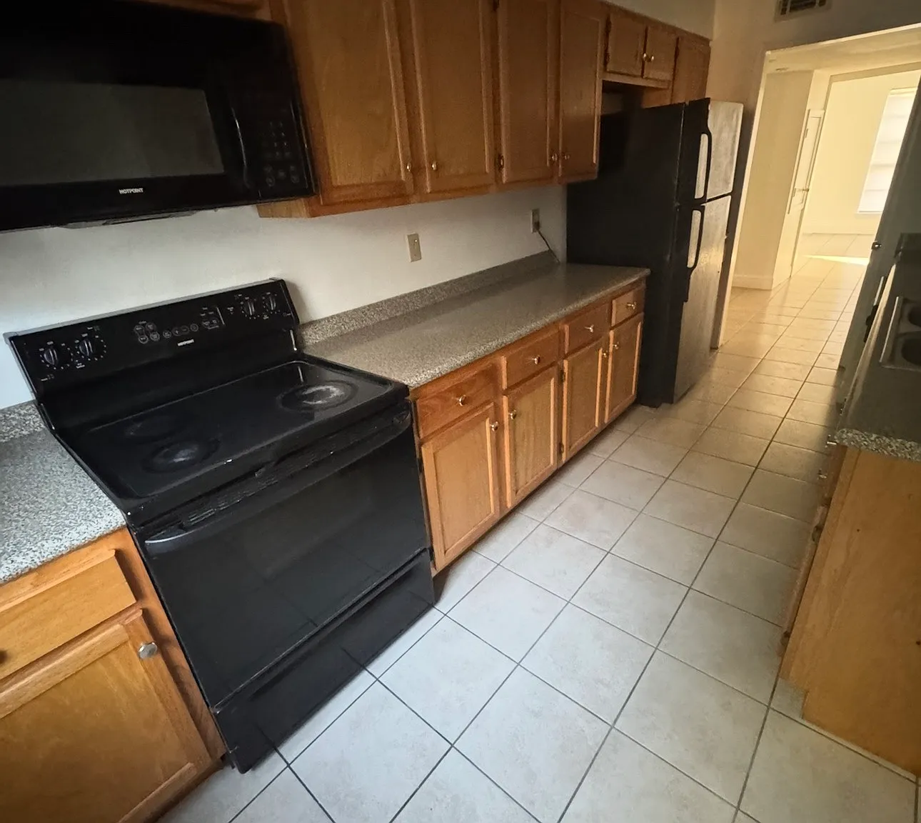 3 bed, 1500 sqft, $1,650 — Photo 1