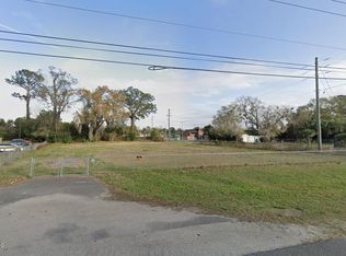 12761 N MAIN Street, Jacksonville, FL 32218