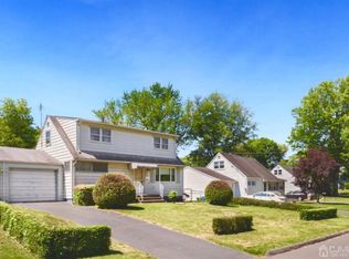 17 Roberts Rd, New Brunswick, NJ 08901