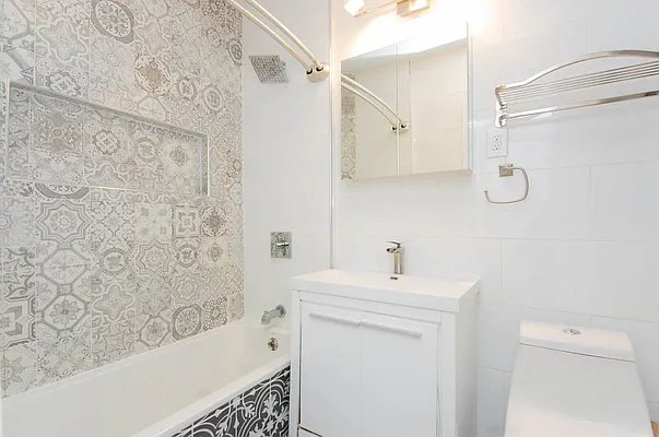 Rented by Bohemia Realty Group | media 9