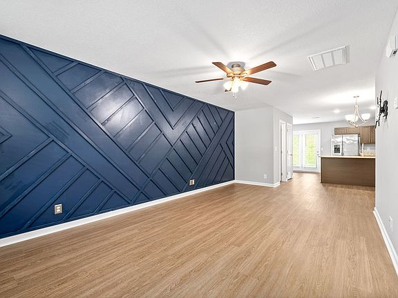 5th image of 230 Woodland Valley Ln