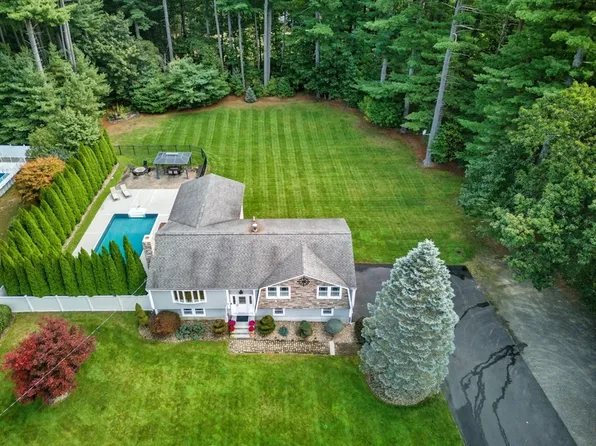 1138 Whipple Rd, Tewksbury, MA 01876