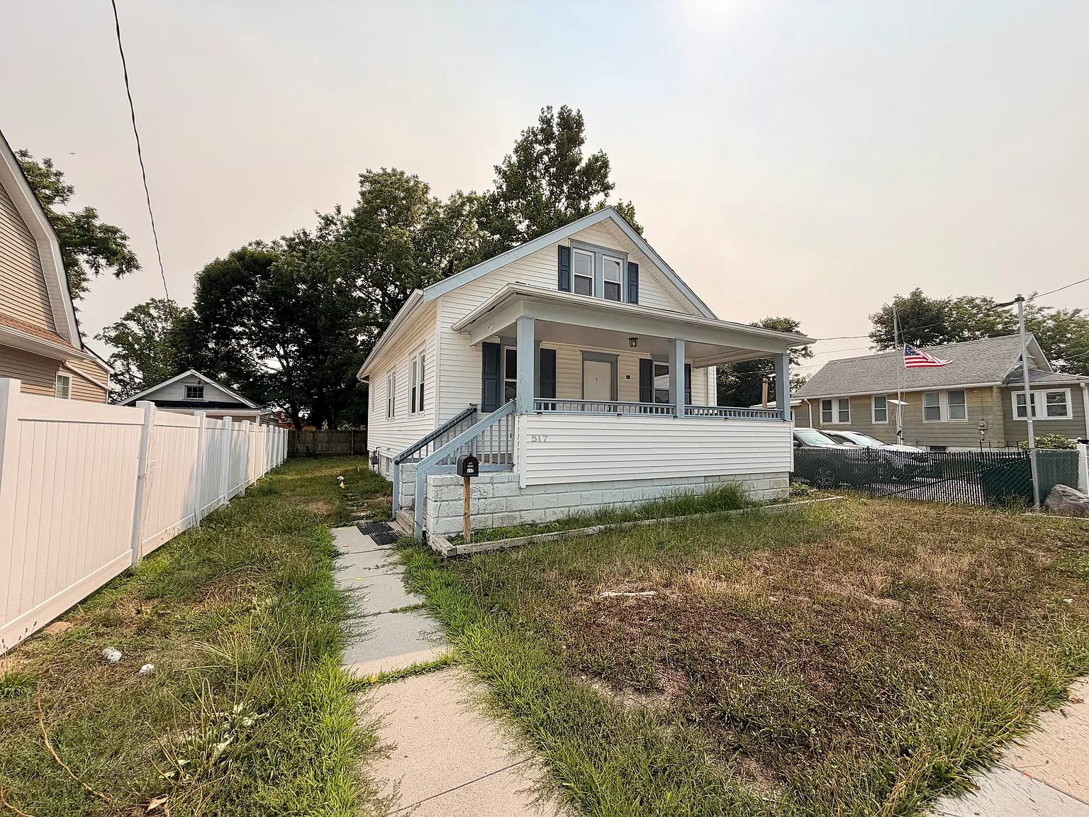 3 bed, $2,395 — Photo 2