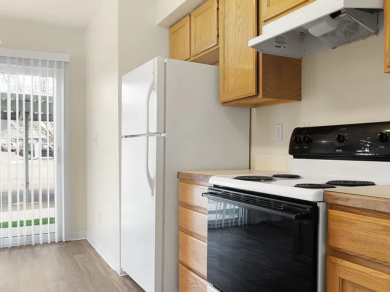 17 N Sugar St #103 — Photo 15