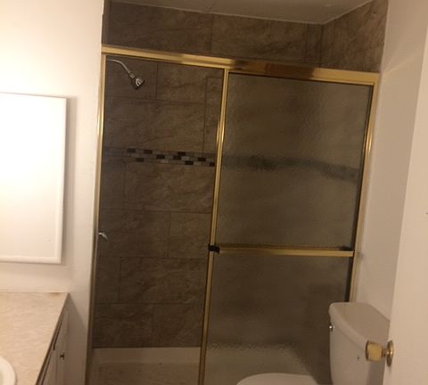 3rd image of 1100 W Highland Ave