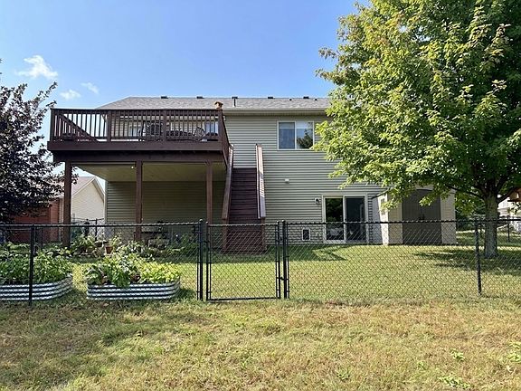 2nd image of 936 Ivy Hills Rd