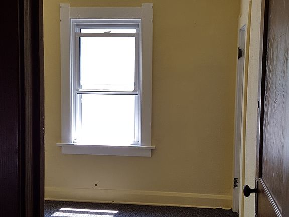 Middle Bedrooom
