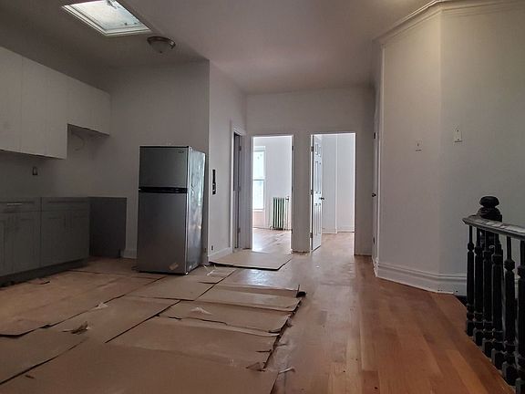 3rd image of 748 Lincoln Pl #3C