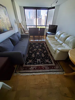 Rented by Luxury Habitat | media 20