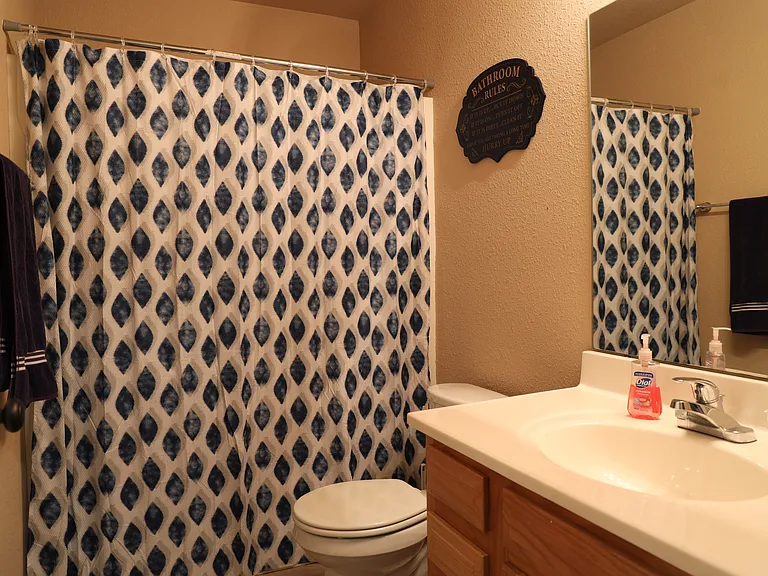131 Edna St #B — Photo 11