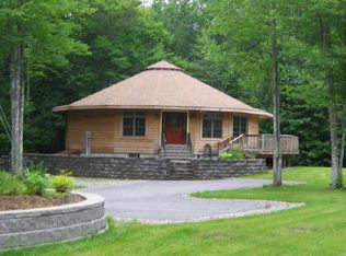 570 Scruton Pond Rd, Barrington, NH 03825