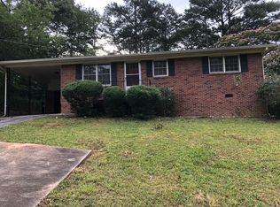 418 Blackberry Ln, Lindale, GA 30147