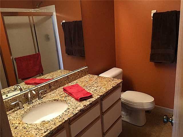 1st image of 623 Turnbury Ln