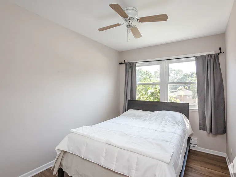 6427 N Hermitage Ave — Photo 16