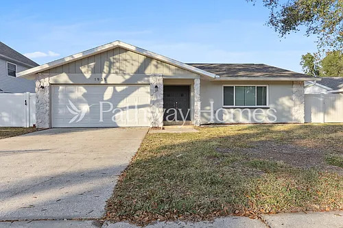 1935 Spanish Oaks Dr N Photo 1